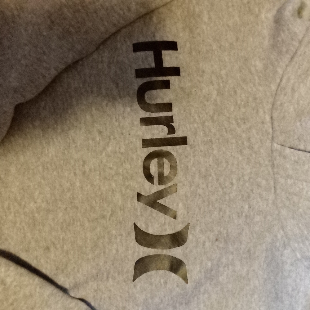 Hurley sweater